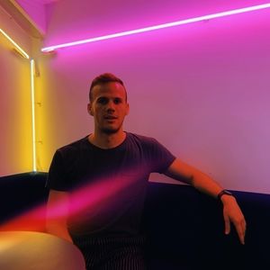 Meet your Posher, Mike